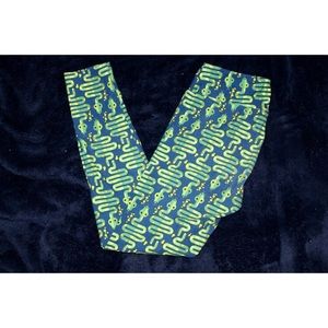 LuLaRoe OS Snake Print Leggings